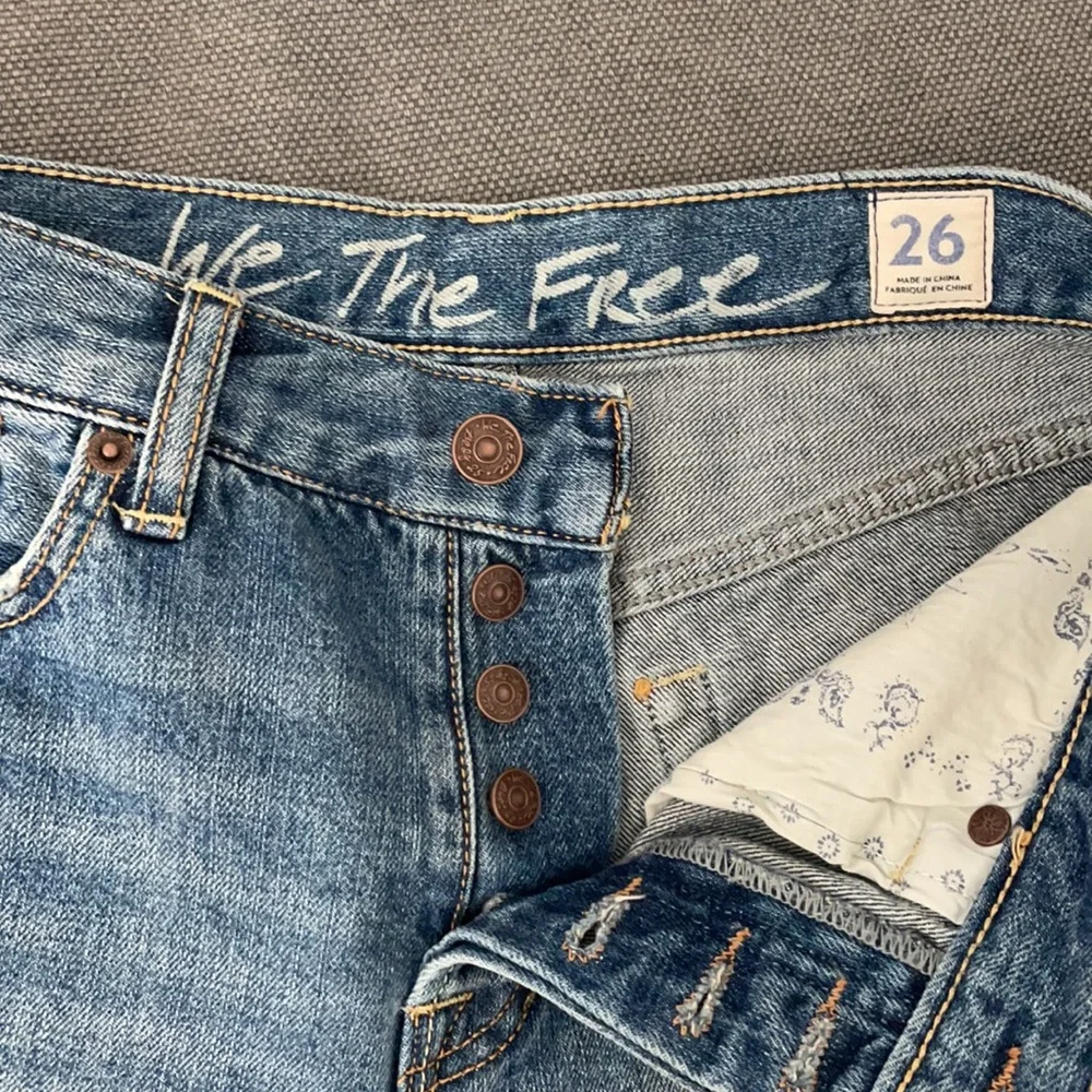 NWT Free People jean shorts size 26. Distressed